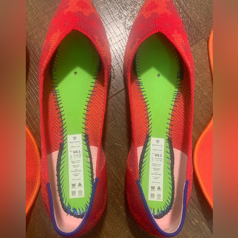 Rothy’s Red Botanicamo Points - image 2